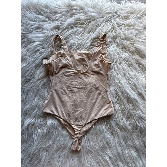 Skims Fits Everybody Square Neck Bodysuit Sand Size Large - Picture 5 of 8